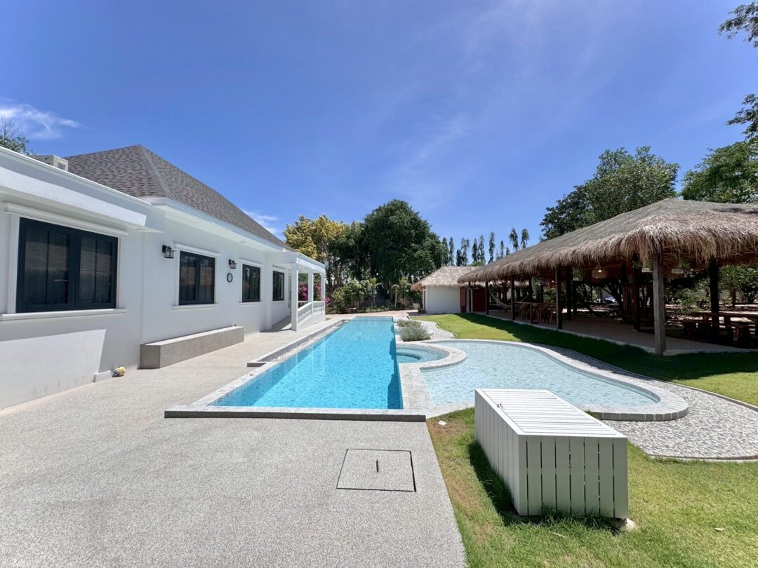 4-bedroom Standalone Pool Villa in Hauy Yai
