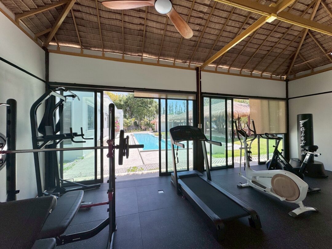 4-bedroom Standalone Pool Villa in Hauy Yai