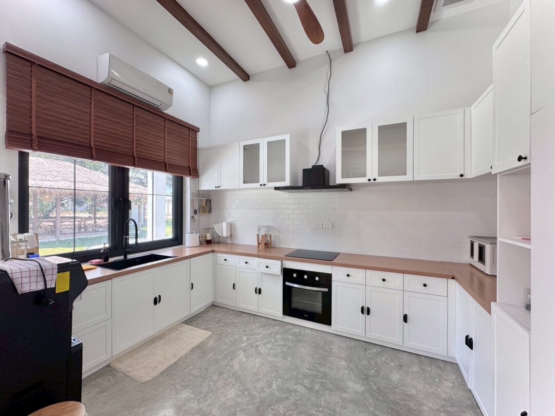 4-bedroom Standalone Pool Villa in Hauy Yai