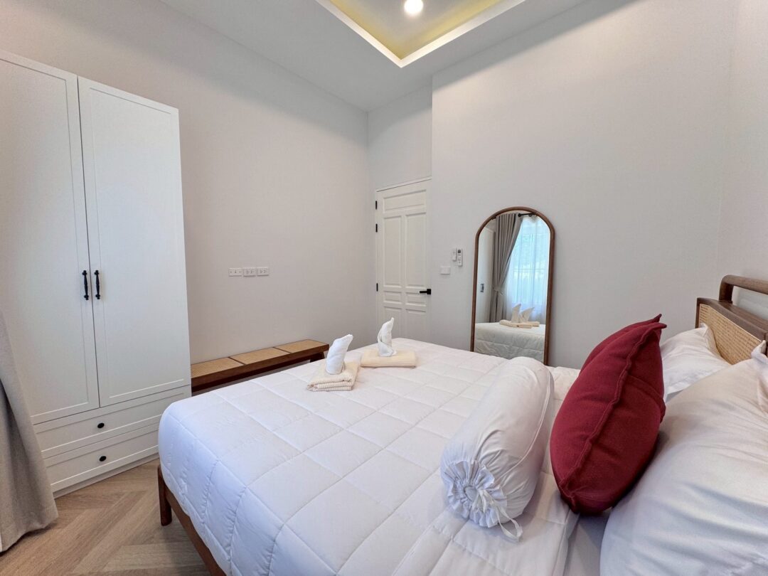 4-bedroom Standalone Pool Villa in Hauy Yai
