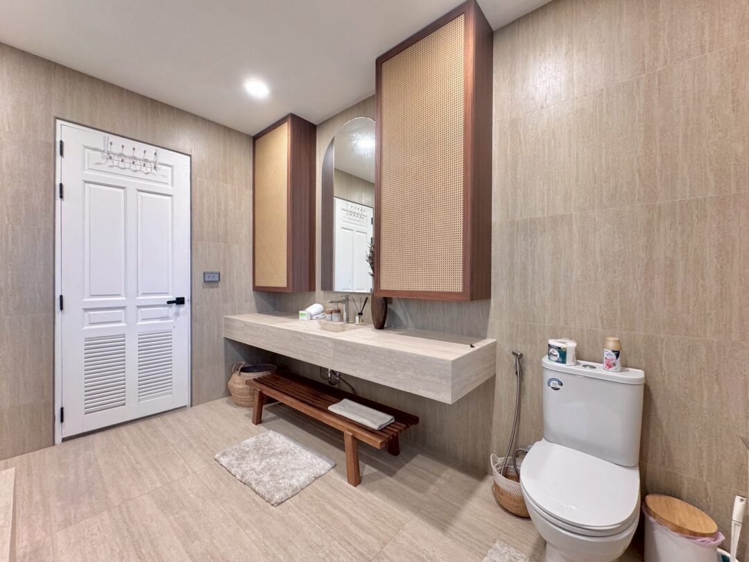 4-bedroom Standalone Pool Villa in Hauy Yai