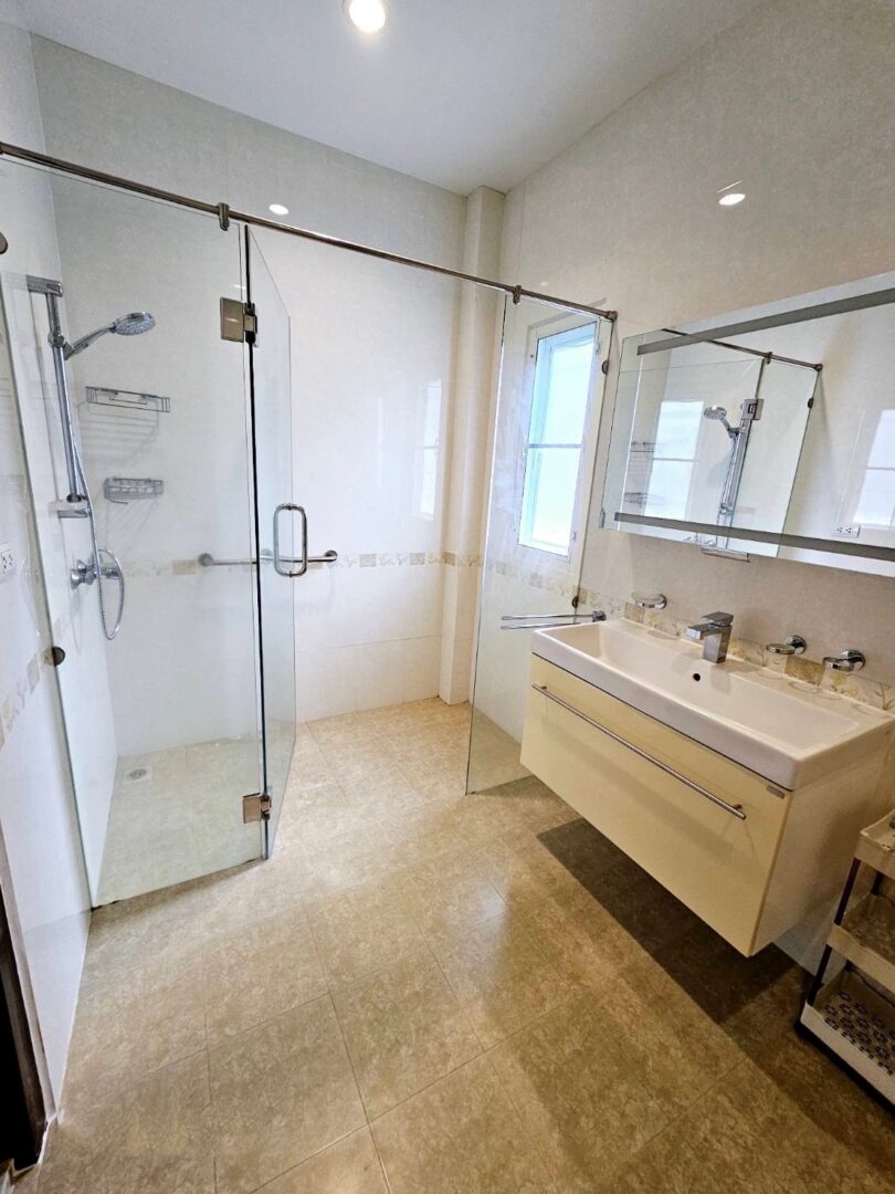 3-bedroom House at Baan Panalee Thungkha, Huay Yai