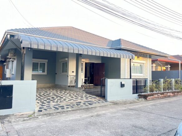 3-bedroom House at Baan Panalee Thungkha, Huay Yai
