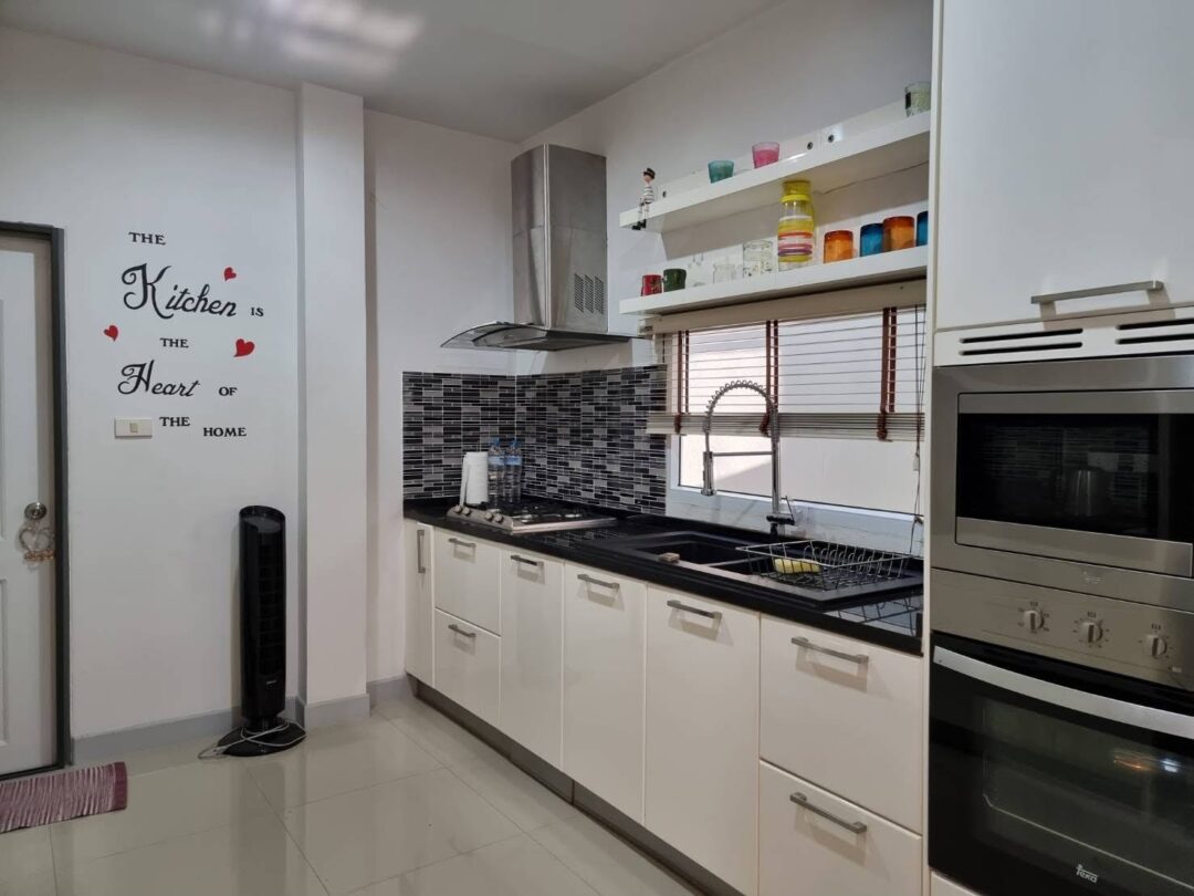 3-bedroom Pool Villa at Patta Village, East Pattaya