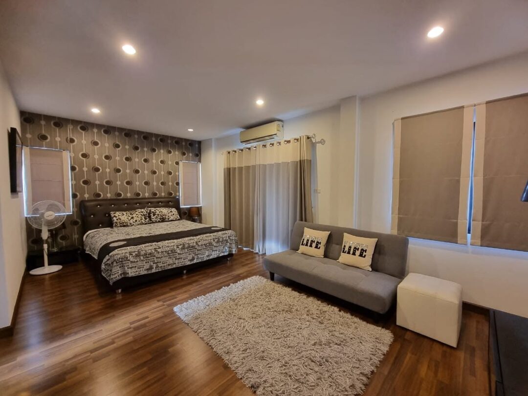 3-bedroom Pool Villa at Patta Village, East Pattaya