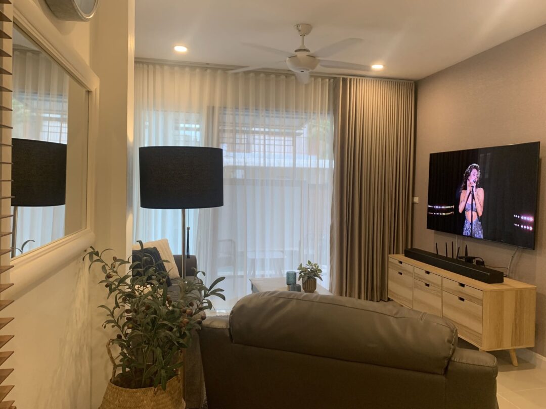 615741478_888261663901501_6616963590092317561_n 3-bedroom Pool Villa in Uraiwan Park View Village, Solar-Powered, East Pattaya