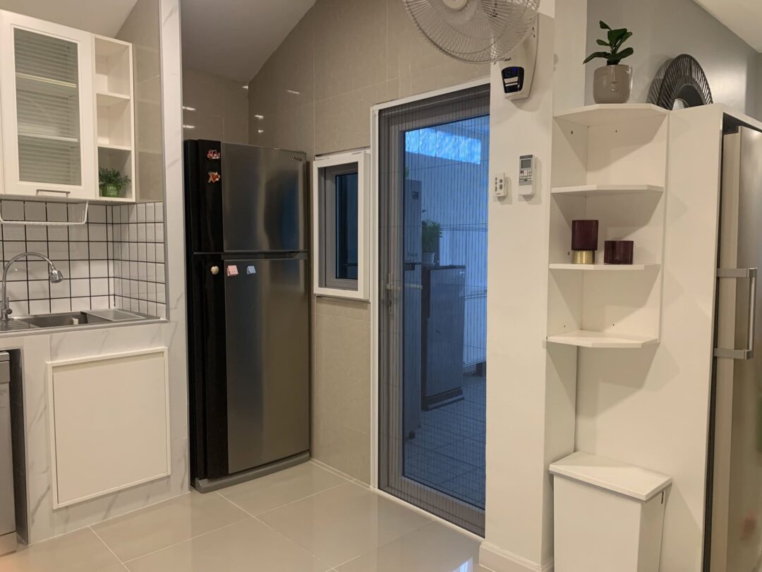 616122863_888262250568109_102773366309120521_n 3-bedroom Pool Villa in Uraiwan Park View Village, Solar-Powered, East Pattaya