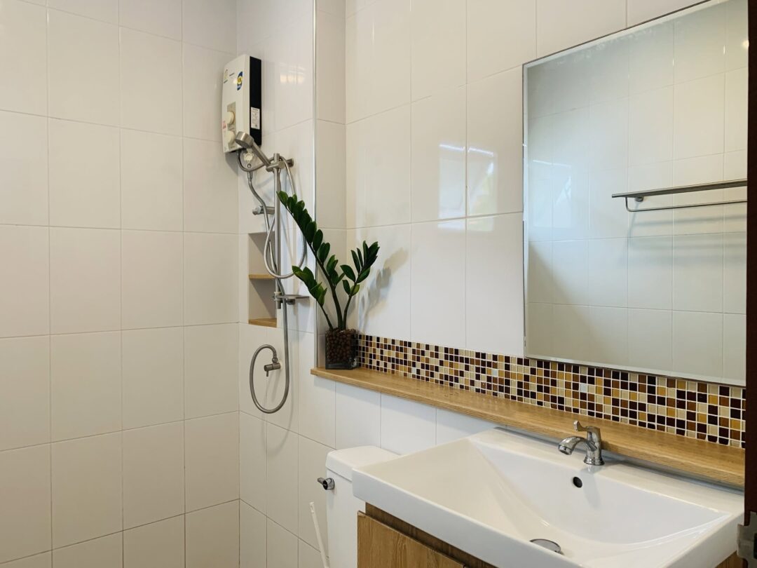 616546839_888263770567957_6536402176284463820_n 3-bedroom Pool Villa in Uraiwan Park View Village, Solar-Powered, East Pattaya