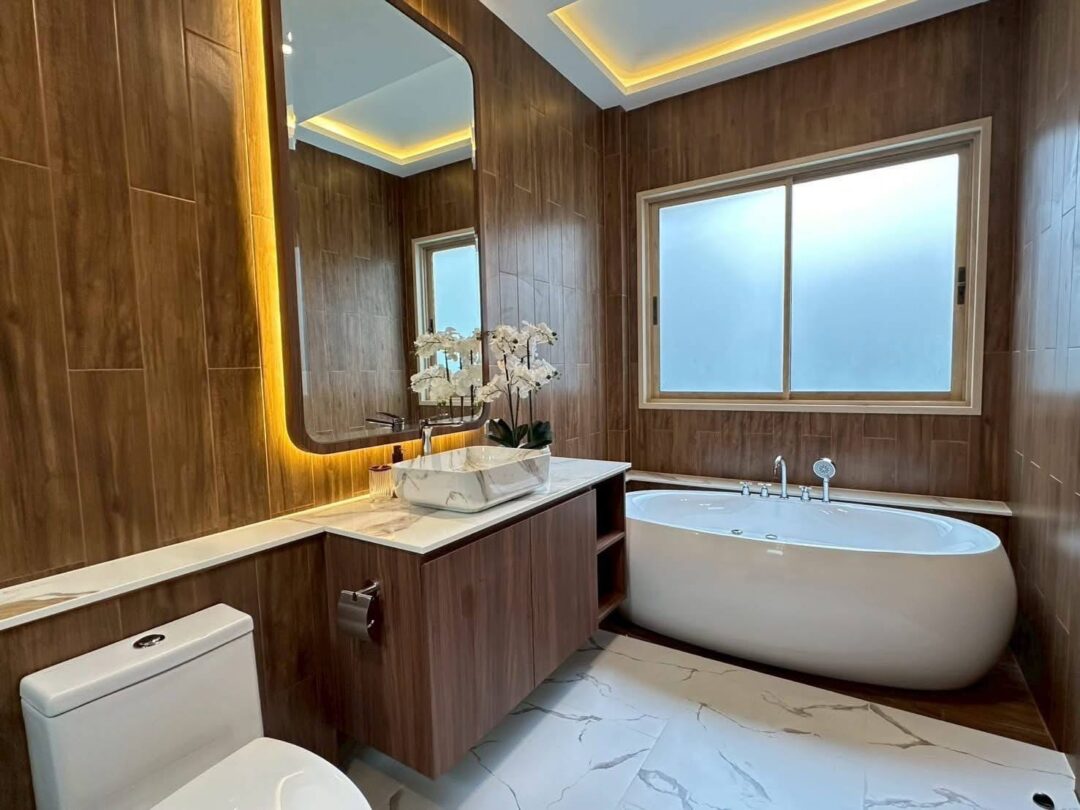 649920702_26687898710801799_3951294805403676117_n 4-bedroom Luxury Pool Villa at Baan Mae Bibury, East Pattaya