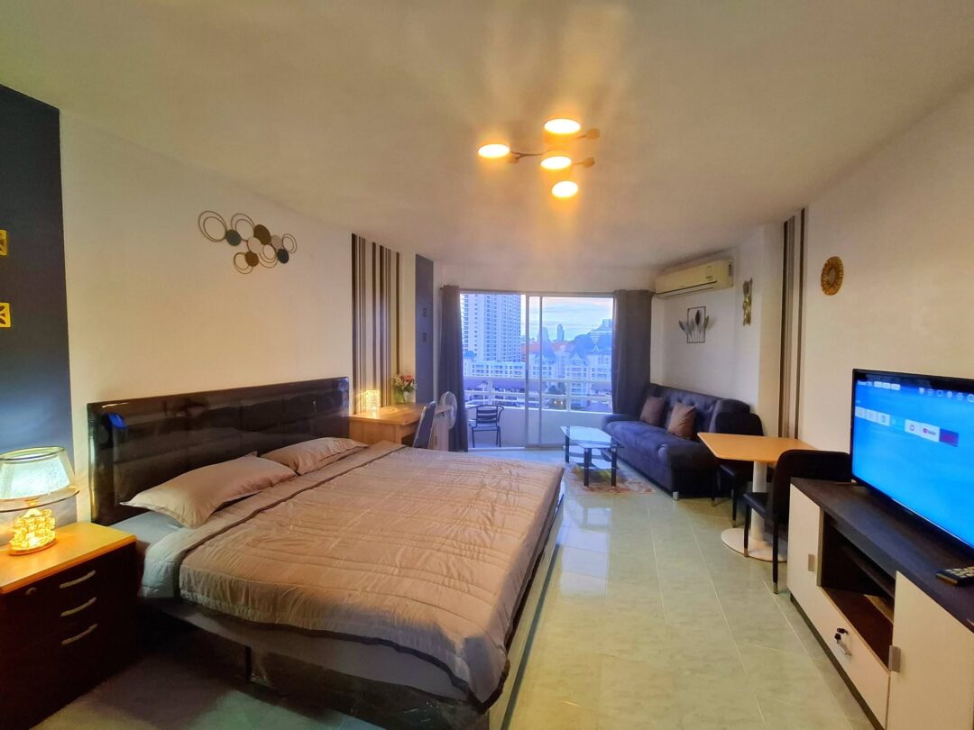732720991_10232220667765800_3497393948433651409_n Studio Sea View at View Talay 1A, Jomtien