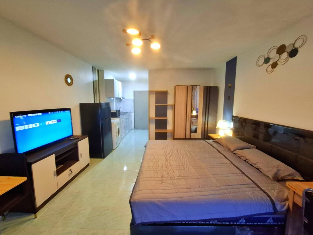 733911985_10232220667045782_5546598110714660353_n Studio Sea View at View Talay 1A, Jomtien