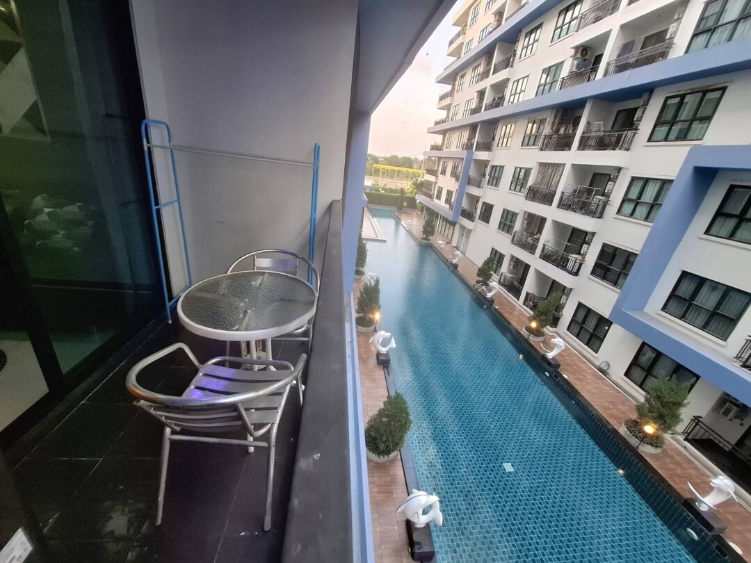 1-bedroom Pool View at The Blue Residence Pattaya, Sukhumvit Rd.
