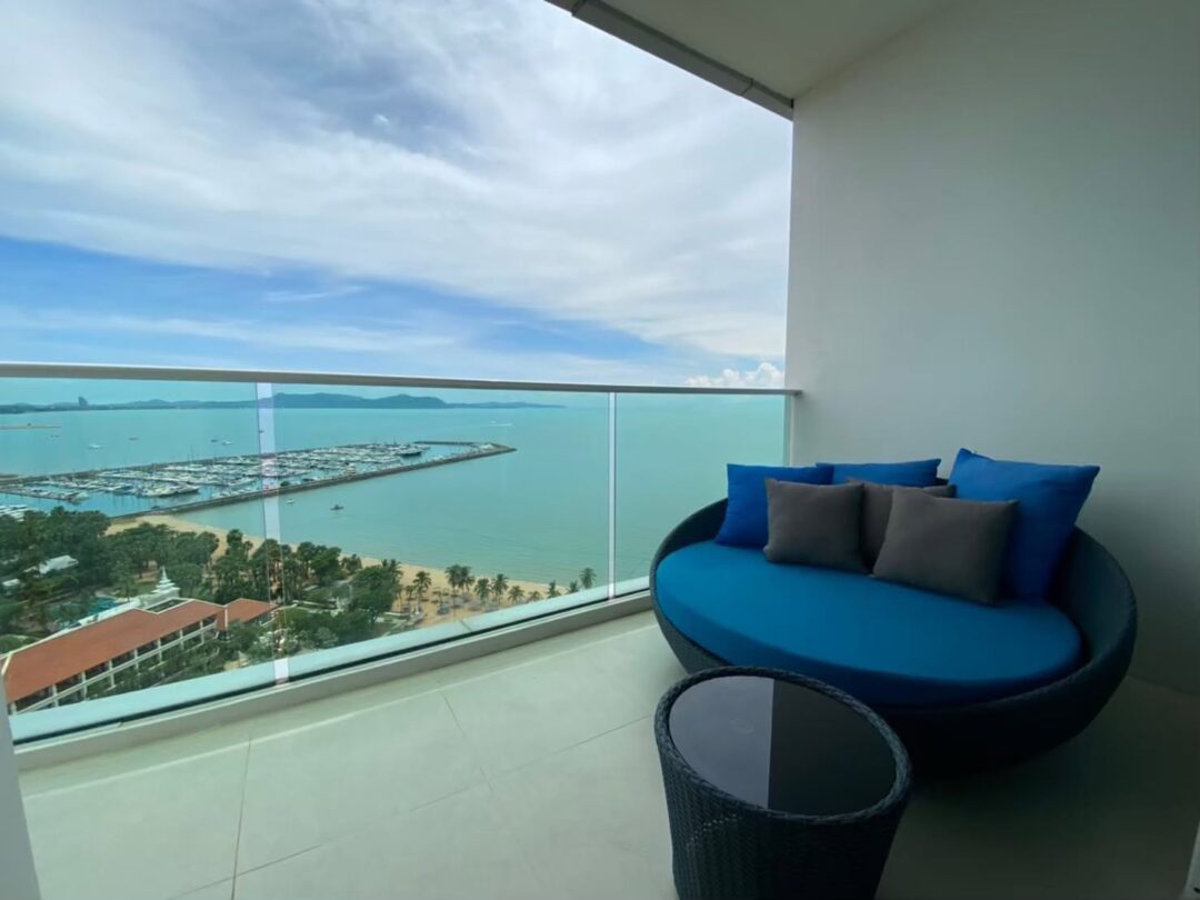 734783682_27427550500227149_9173458631485010847_n 2-bedroom Sea View Luxury Beachfront Condo at Mövenpick White Sand Beach Pattaya
