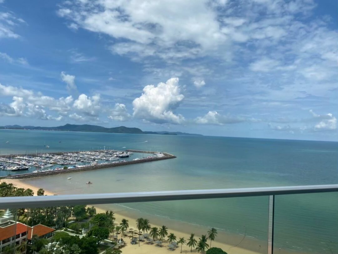 735714923_27427549663560566_1170314454328787751_n 2-bedroom Sea View Luxury Beachfront Condo at Mövenpick White Sand Beach Pattaya