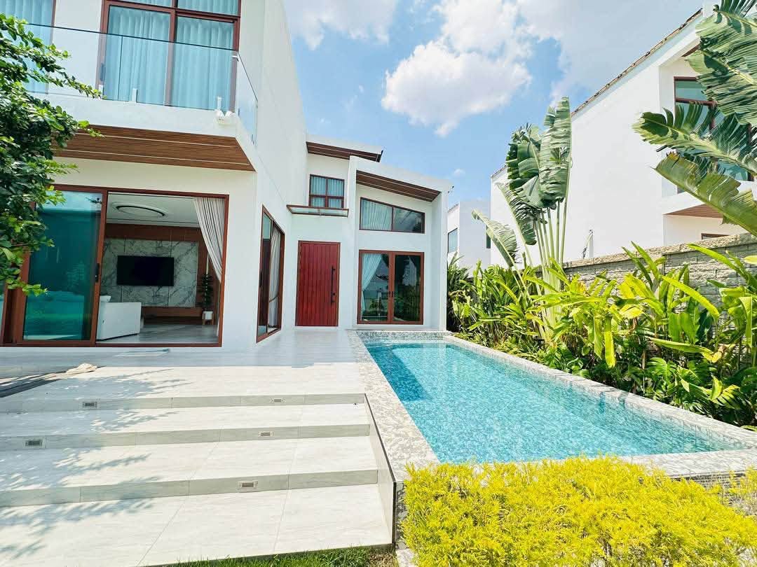 4-bedroom Luxury Newly Built Pool Villa – Atmos Prime Villa Pattaya