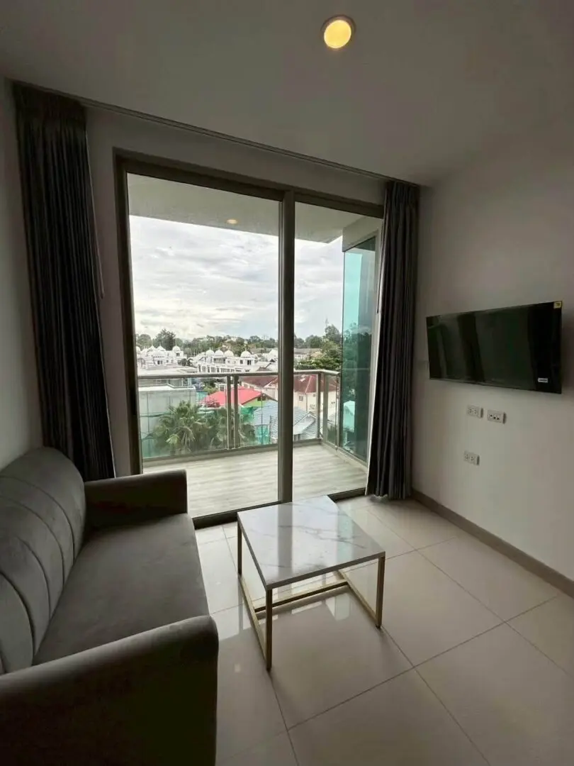 1 bedroom condo at The Riviera Wongamat Beach