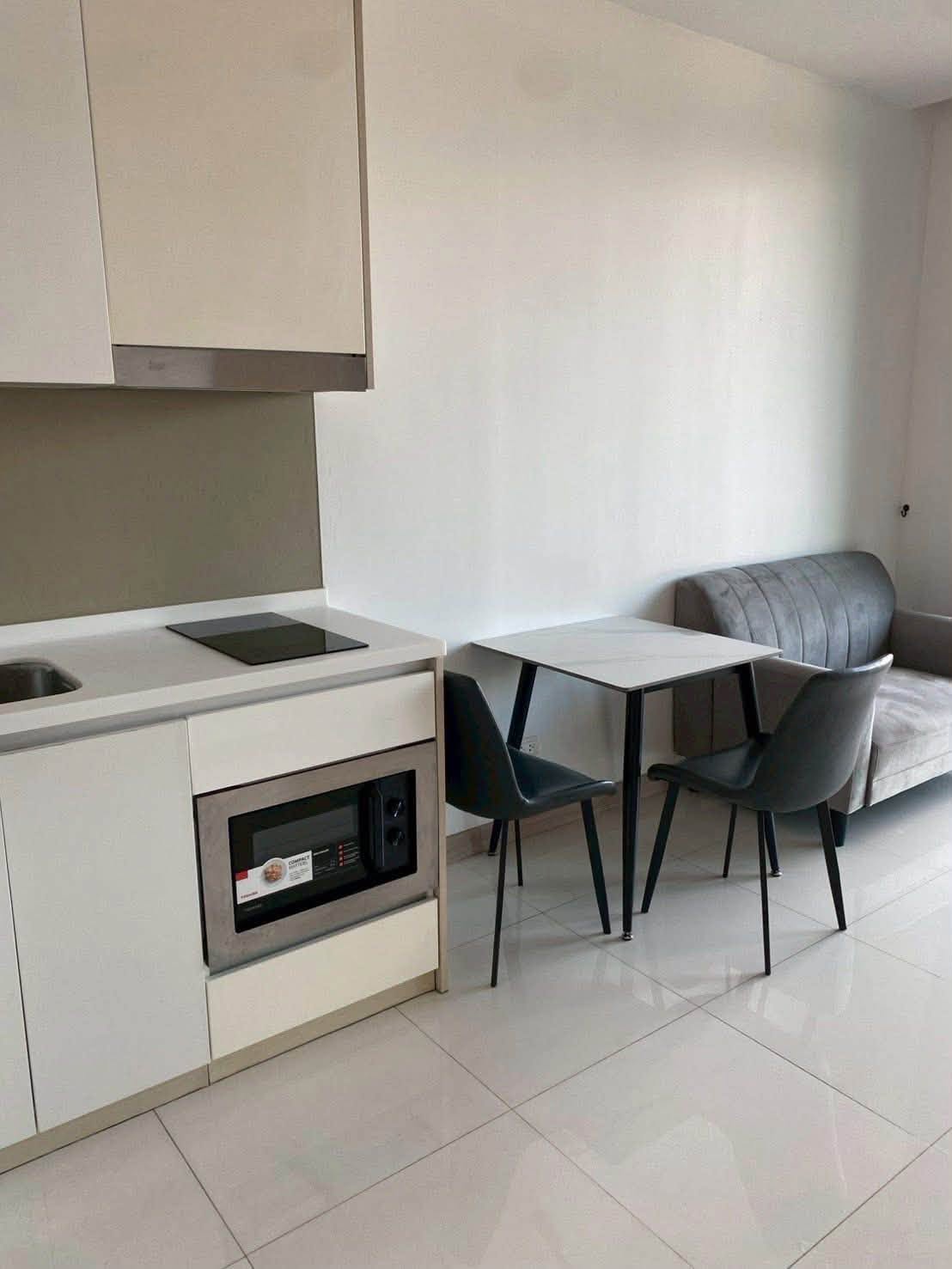 1 bedroom condo at The Riviera Wongamat Beach