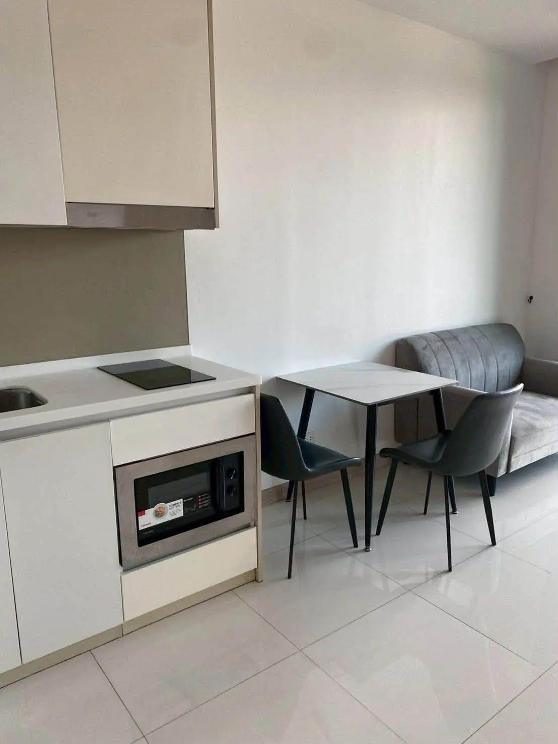 1 bedroom condo at The Riviera Wongamat Beach