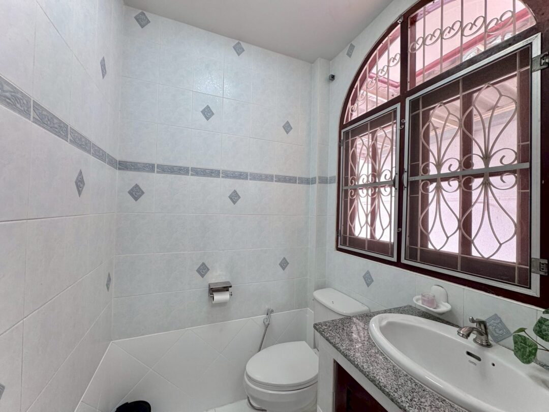 LINE_ALBUM_5-10 Pong ซ.มาบประชันล่าง 3_260714_27 3-bedroom Pool Villa at Cherry Blossom Residence 1, East Pattaya