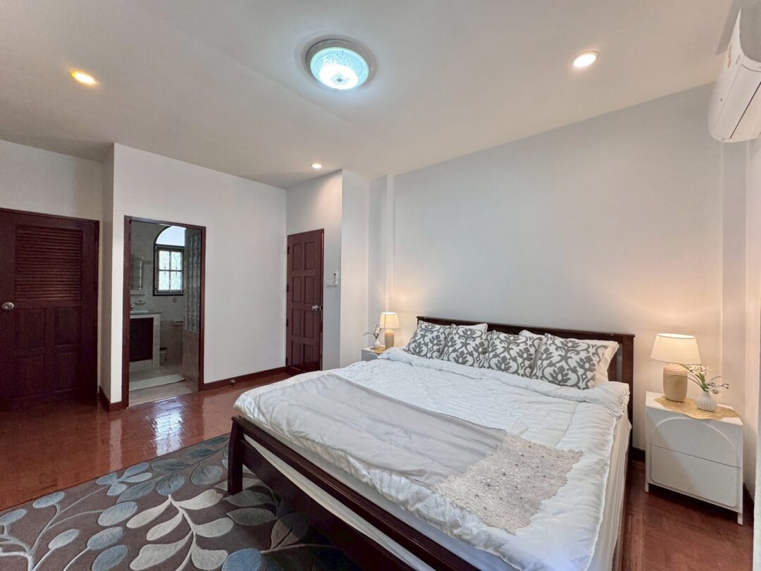 LINE_ALBUM_5-10 Pong ซ.มาบประชันล่าง 3_260714_38 3-bedroom Pool Villa at Cherry Blossom Residence 1, East Pattaya