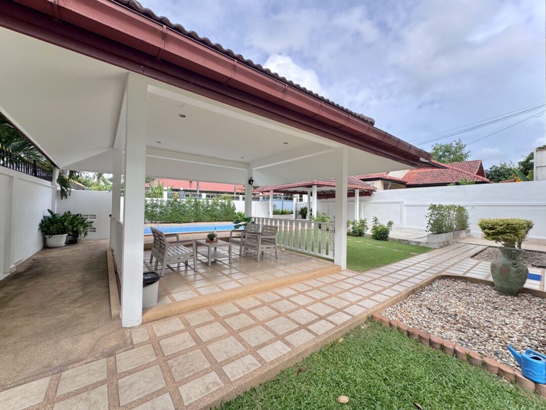 LINE_ALBUM_5-10 Pong ซ.มาบประชันล่าง 3_260714_60 3-bedroom Pool Villa at Cherry Blossom Residence 1, East Pattaya