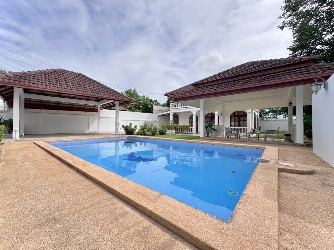 LINE_ALBUM_5-10 Pong ซ.มาบประชันล่าง 3_260714_7 3-bedroom Pool Villa at Cherry Blossom Residence 1, East Pattaya