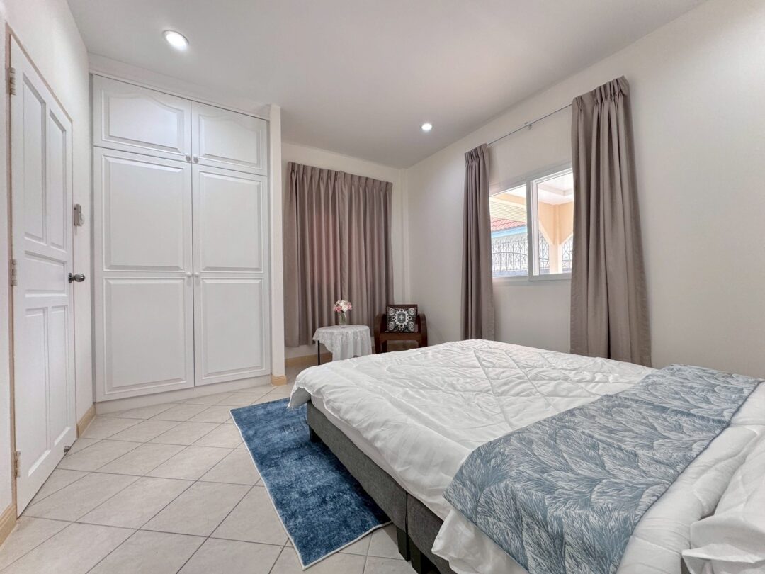 3-bedroom Pool Villa at Park View, East Pattaya