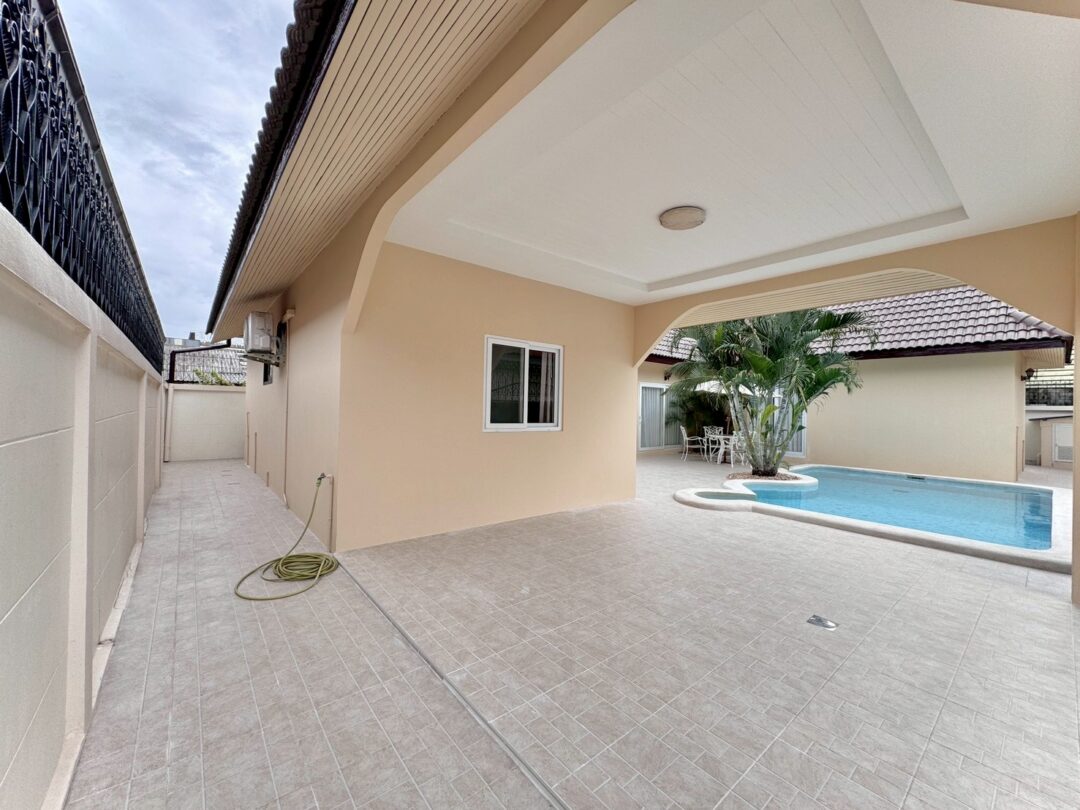 3-bedroom Pool Villa at Park View, East Pattaya