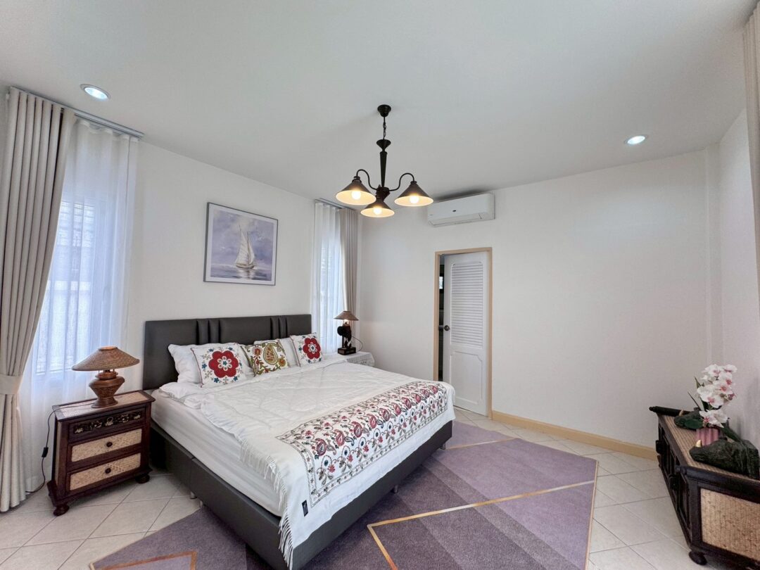 3-bedroom Pool Villa at Park View, East Pattaya