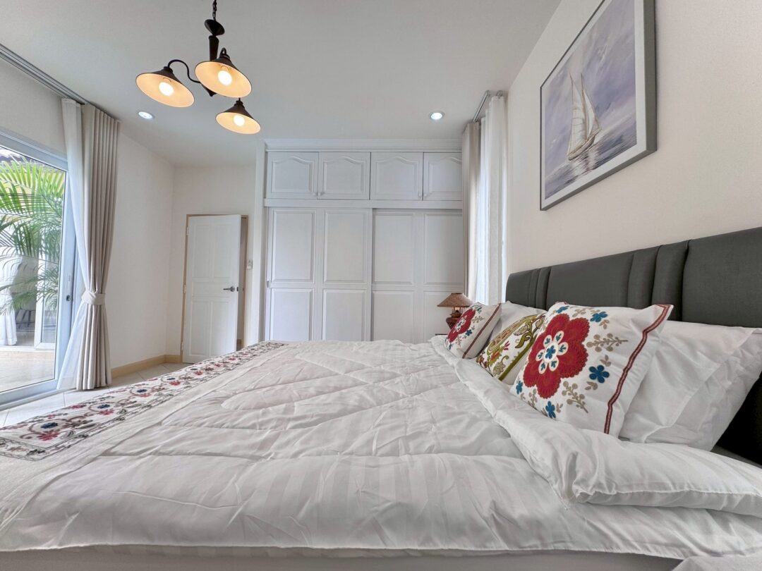 3-bedroom Pool Villa at Park View, East Pattaya