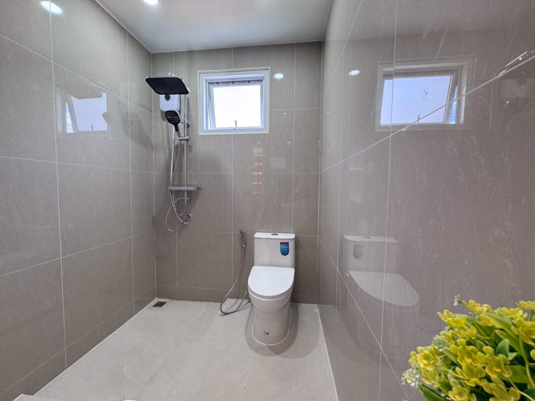 3-bedroom Corner Single House in Eakmongkol 4/1 Village, East Pattaya