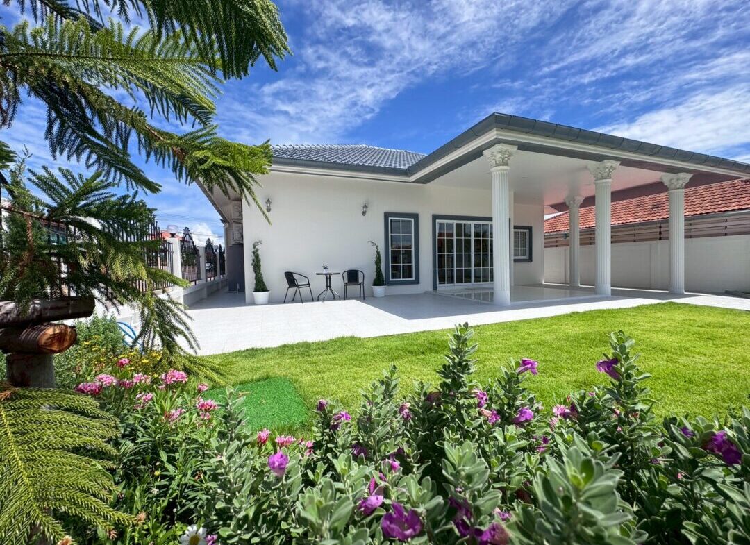 3-bedroom Corner Single House in Eakmongkol 4/1 Village, East Pattaya
