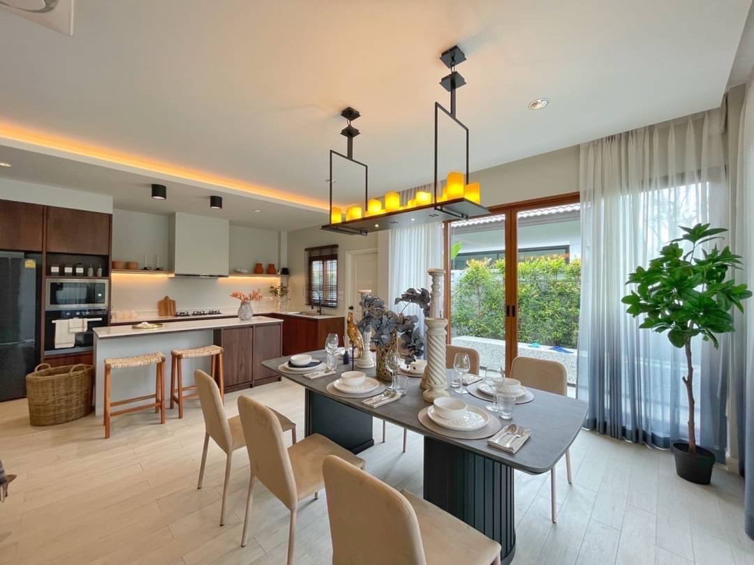 3-bedroom Luxury Pool Villa at Panalee Banna Village in Huay Yai, Pattaya