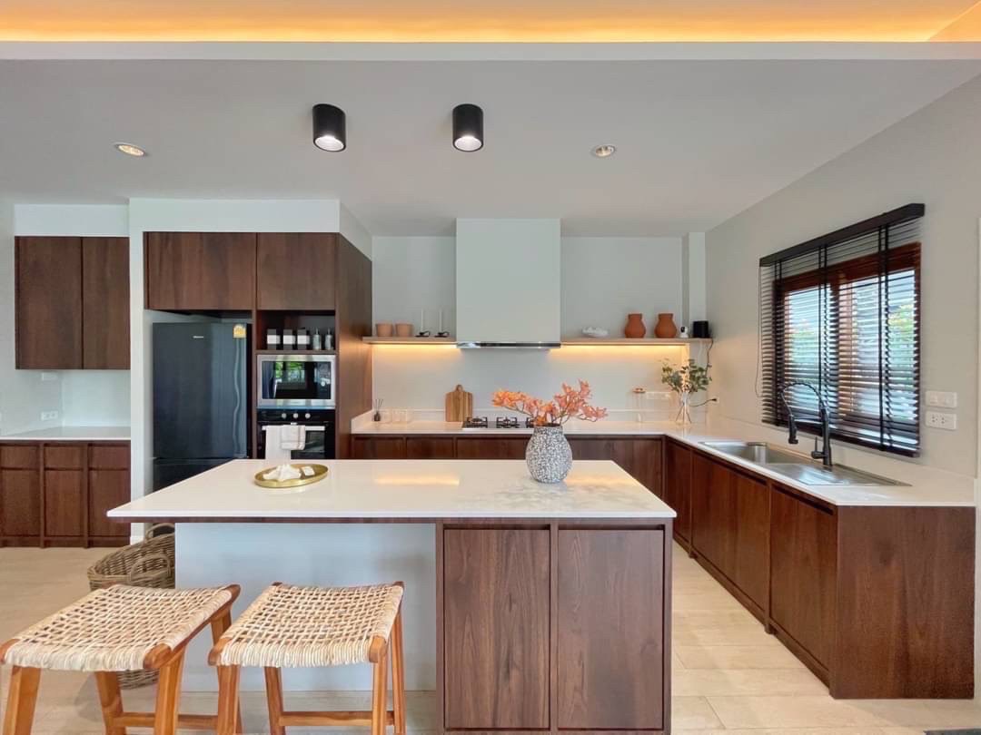 3-bedroom Luxury Pool Villa at Panalee Banna Village in Huay Yai, Pattaya