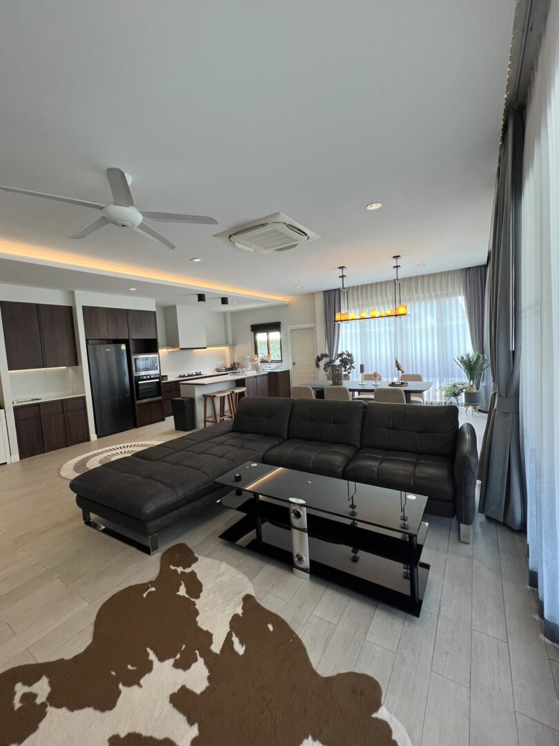 3-bedroom Luxury Pool Villa at Panalee Banna Village in Huay Yai, Pattaya