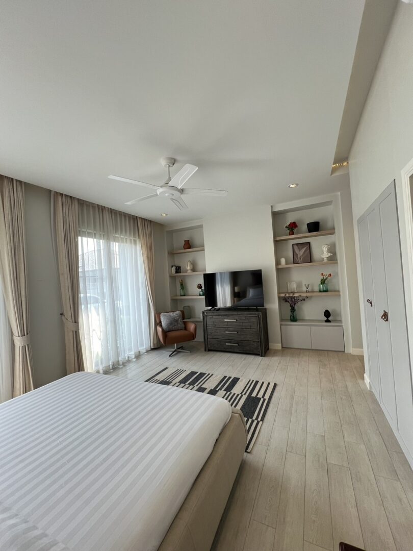 3-bedroom Luxury Pool Villa at Panalee Banna Village in Huay Yai, Pattaya
